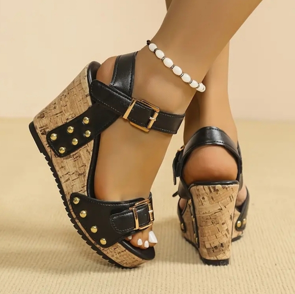 🐎NEW! Black Cork Wedge Sandals Sz 6 - Picture 4 of 4